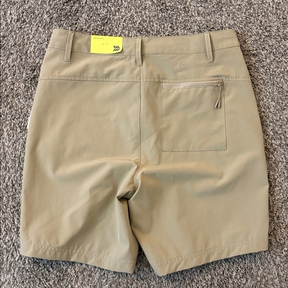 All In Motion Mens Hybrid Shorts - Picture 3 of 3